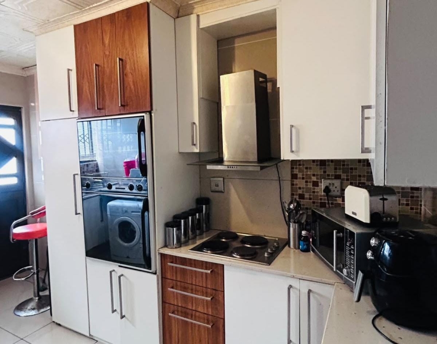 4 Bedroom Property for Sale in Guguletu Western Cape
